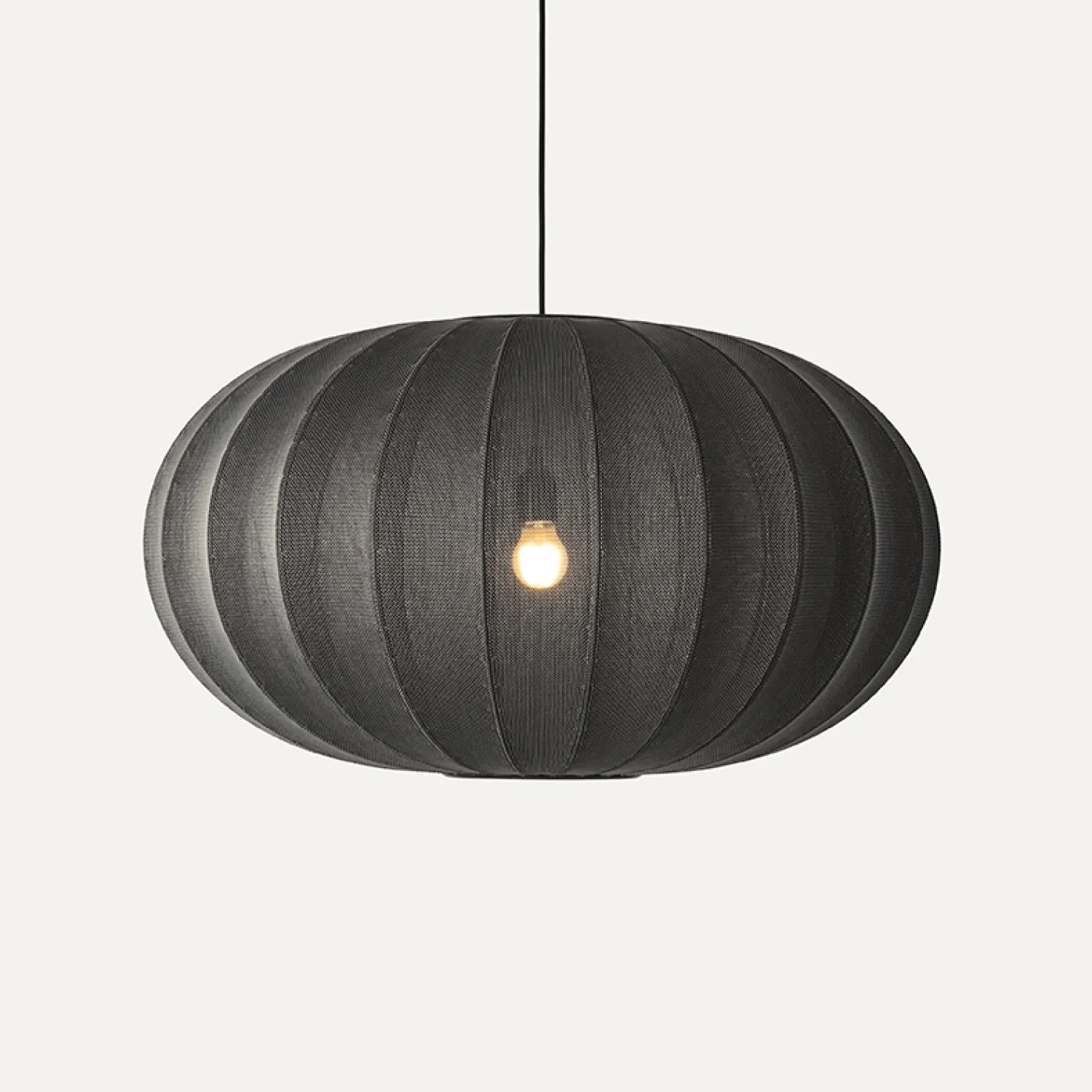 - Pendel - Knit-Wit 76 Oval Pendant - Black*Made by Hand Hot