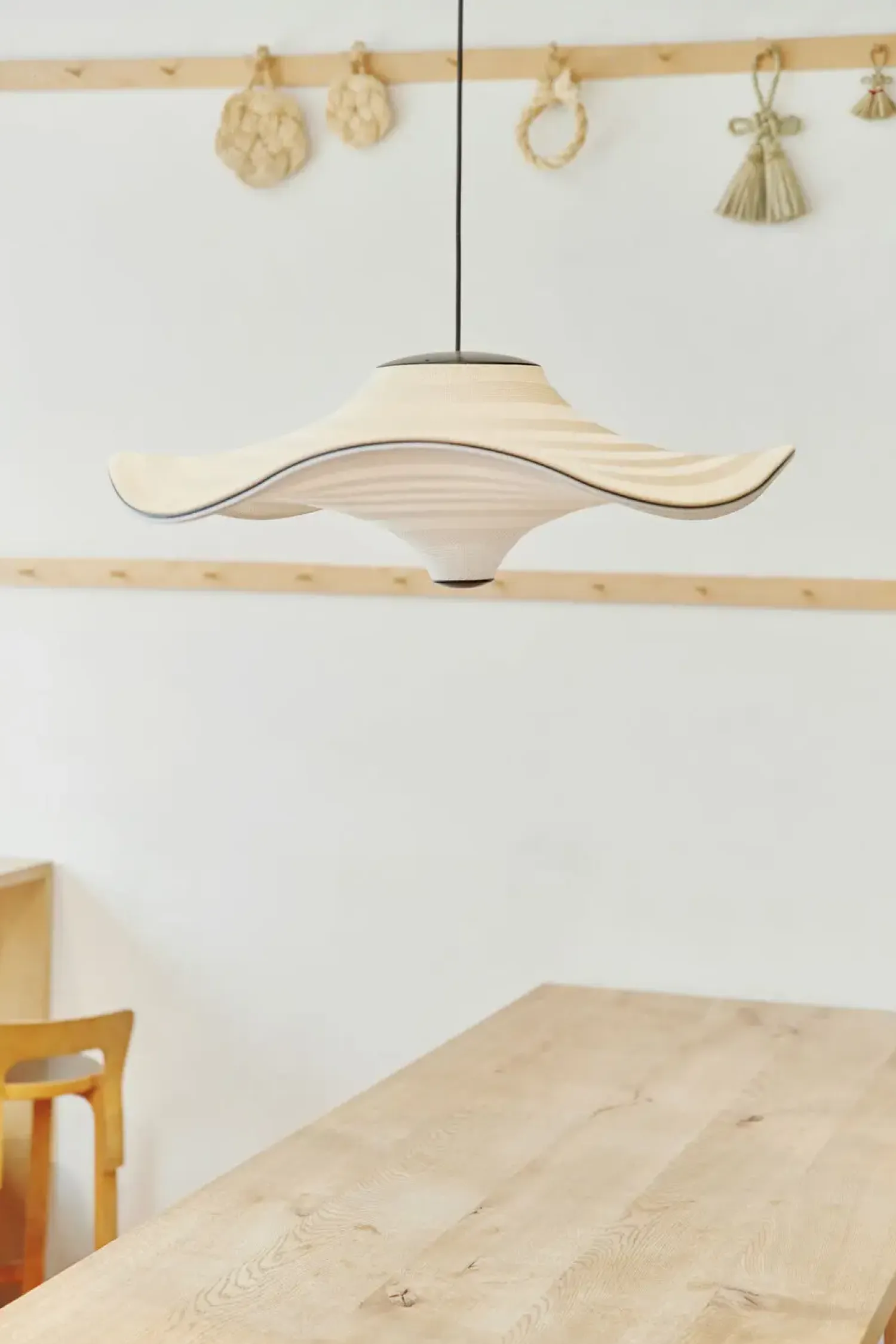 - Pendellampe - Flying Ø96 - Golden Sand^Made by Hand Online