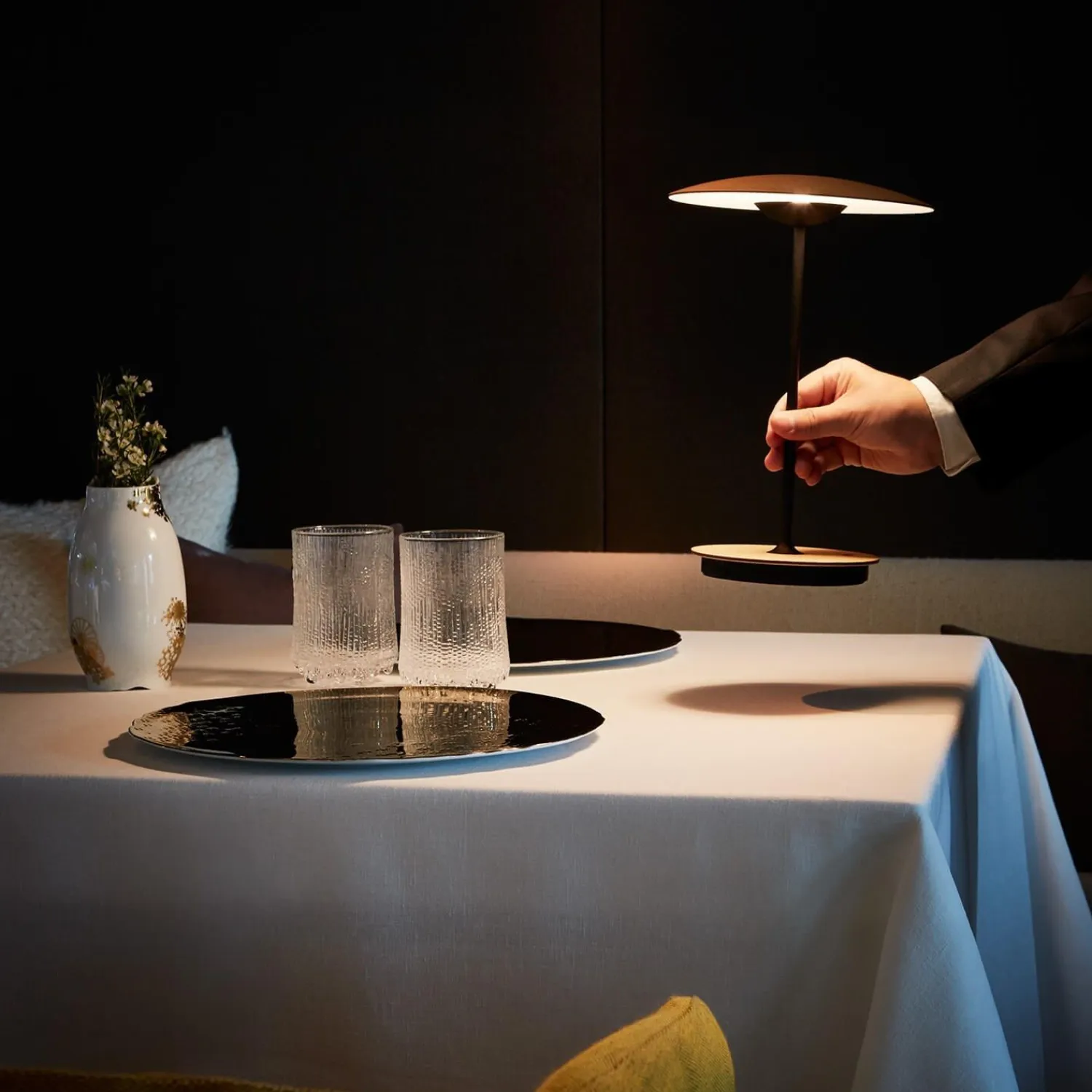 - Bordlampe Ginger 20 M - wenge - H 30 cm*Marset Online