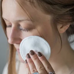 - CLEAN makeup pads, 10-pak, off-white*Mette Ditmer New