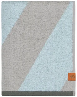 - DIAGONAL towel - Mint^Mette Ditmer New