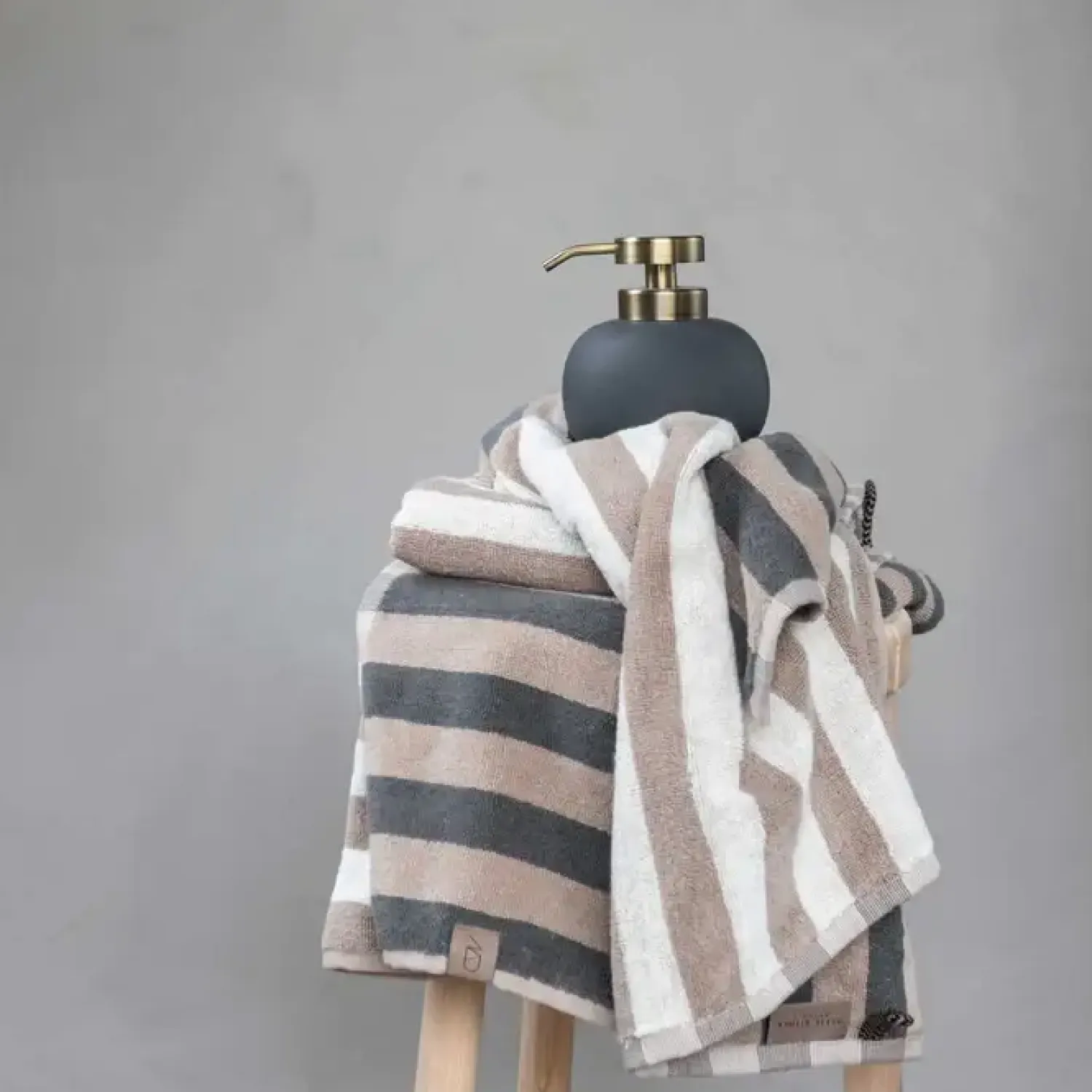 - DISORDER gæstehåndklæde, 2 stk., Off-white*Mette Ditmer Best