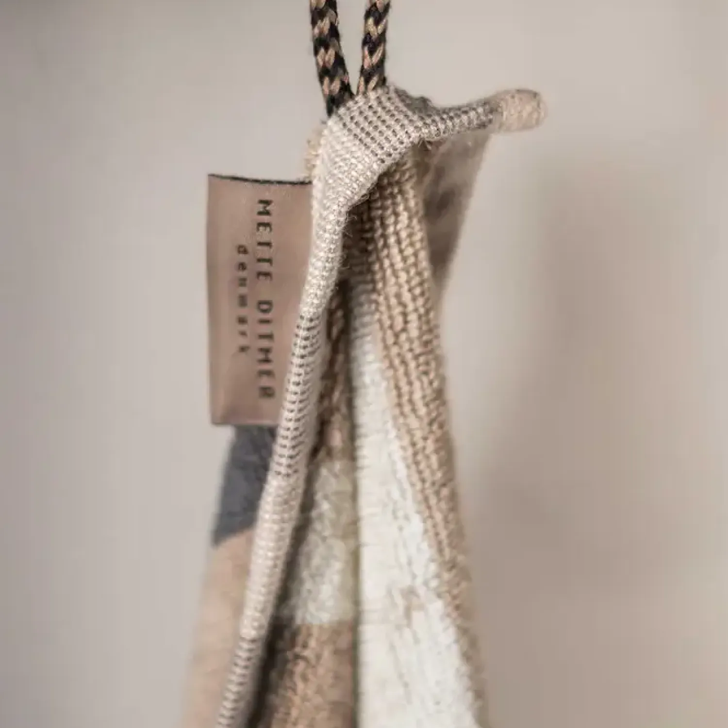 - DISORDER gæstehåndklæde, 2 stk., Off-white*Mette Ditmer Best