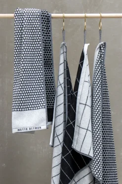 - GRID gæstehåndklæde, 2-pak, Sort / Off-white*Mette Ditmer Best