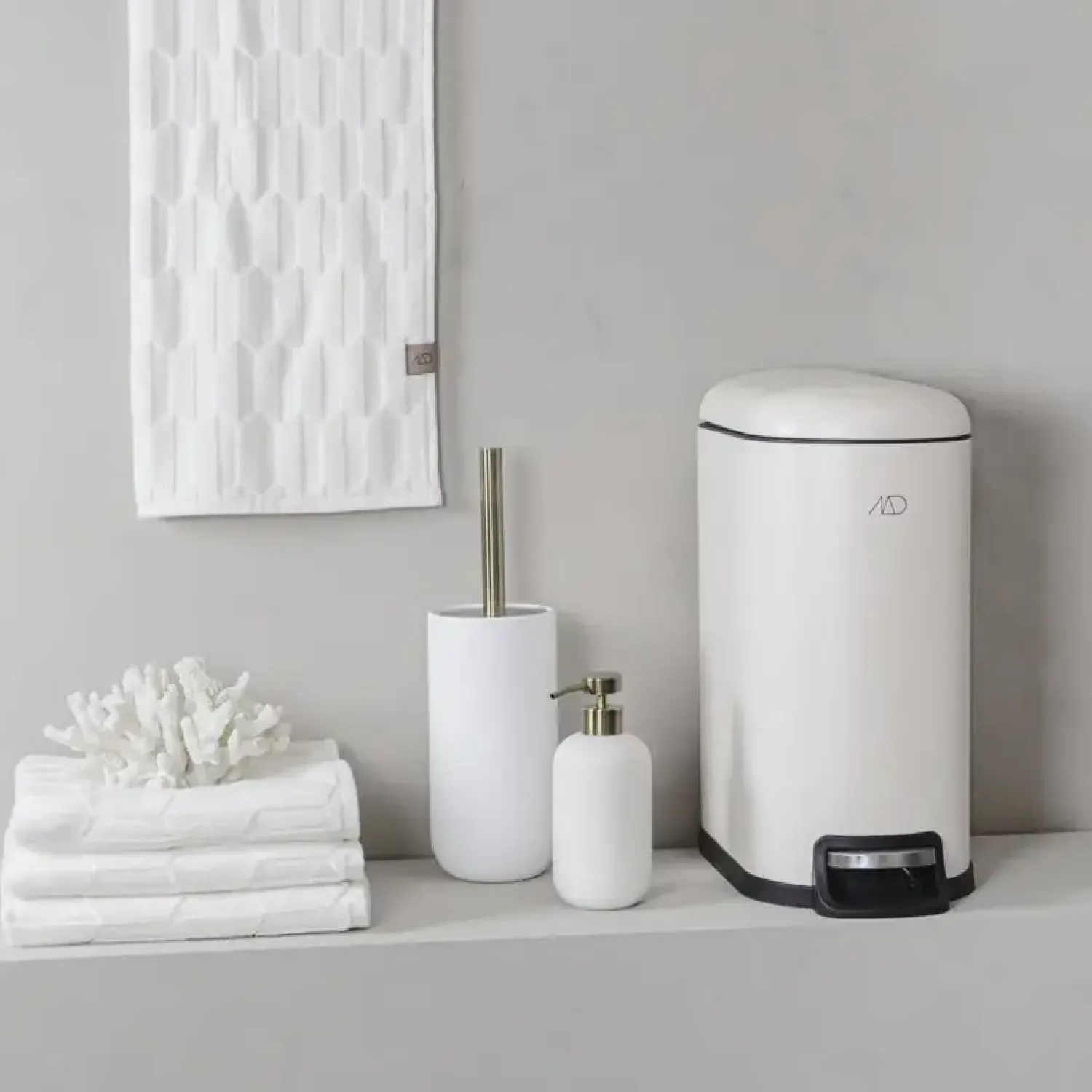 - LOTUS toiletbørsteholder - Hvid*Mette Ditmer