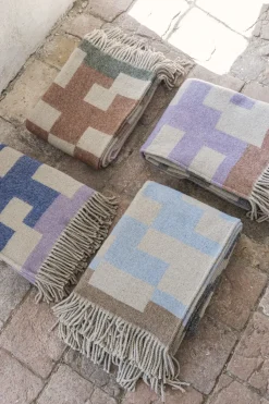 - MAZE-plaid - Lilac - W130 x L190 cm^Mette Ditmer Sale