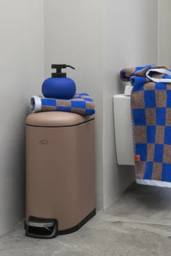 - RETRO badehåndklæde, kobolt*Mette Ditmer Outlet