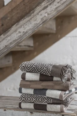 - RETRO-håndklæde - Chocolate - W70 x L133 cm^Mette Ditmer Discount