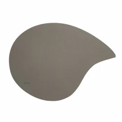 - Drop Dækkeserviet - Grå^MILLE W NORDISK DESIGN