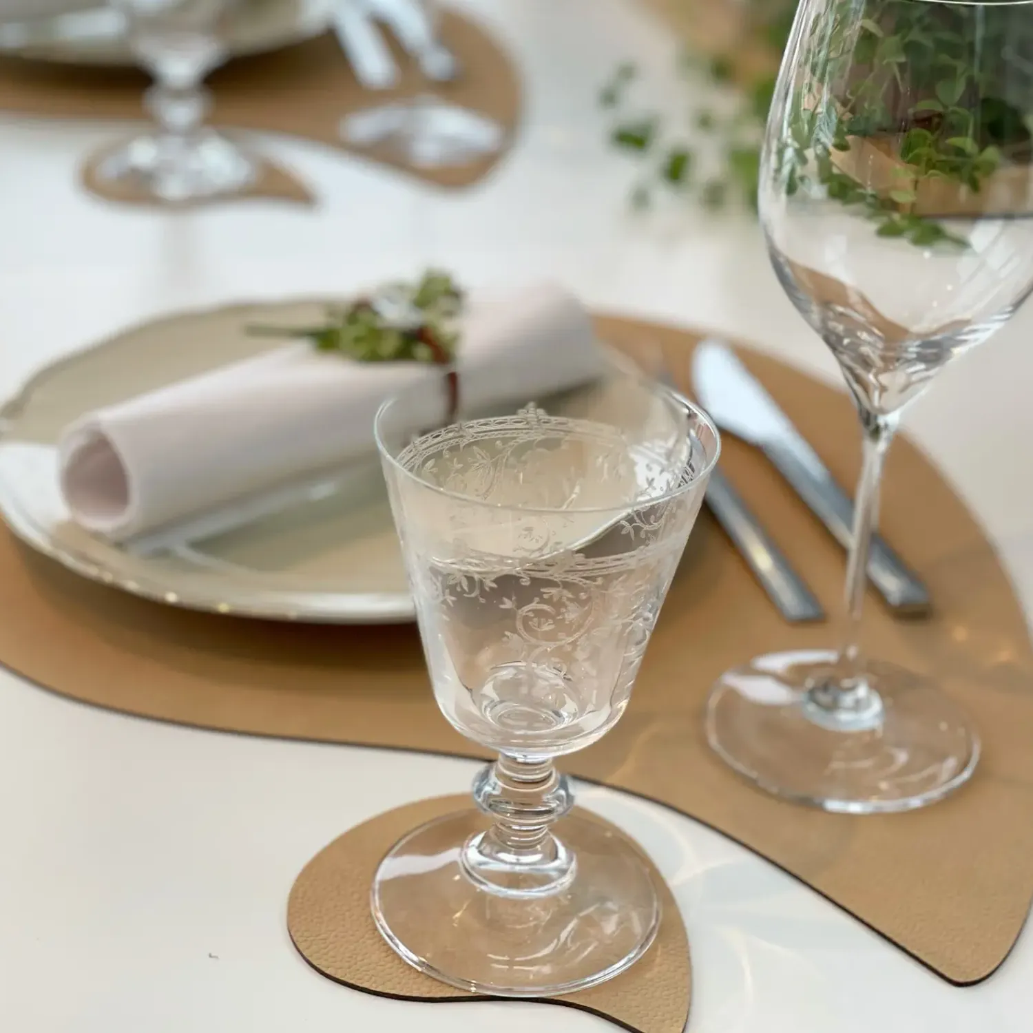 - Drop Glasbrik - Beige - 12x10 cm*MILLE W NORDISK DESIGN Clearance