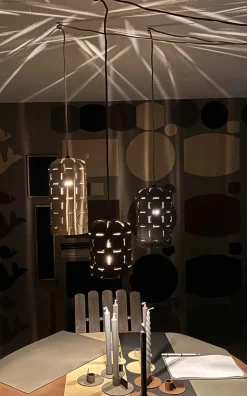 - Polar Lights - Pendel - Grå læder - Large*MILLE W NORDISK DESIGN Online