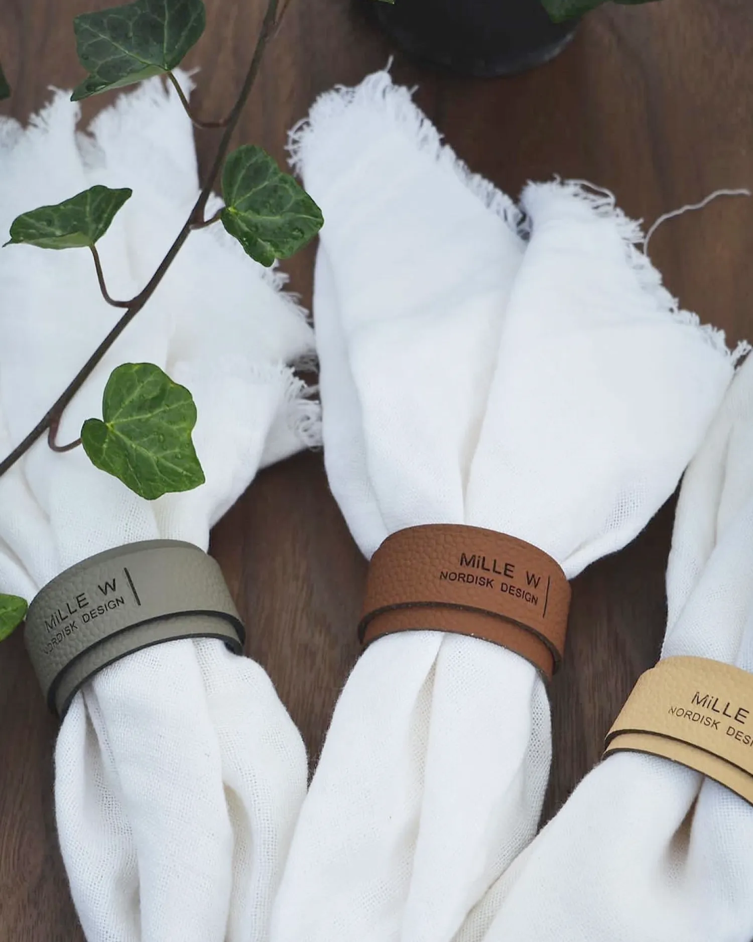 - Servietholder - Beige læder*MILLE W NORDISK DESIGN