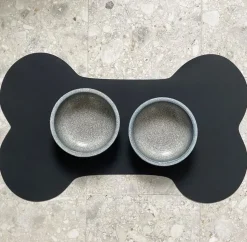 - Underlag til madskål Hund - Sort - Medium^MILLE W NORDISK DESIGN Online