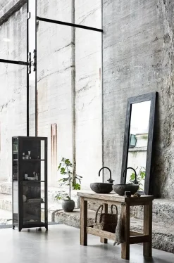 - Jernskab med glasdør (60x180 cm.)^Muubs New