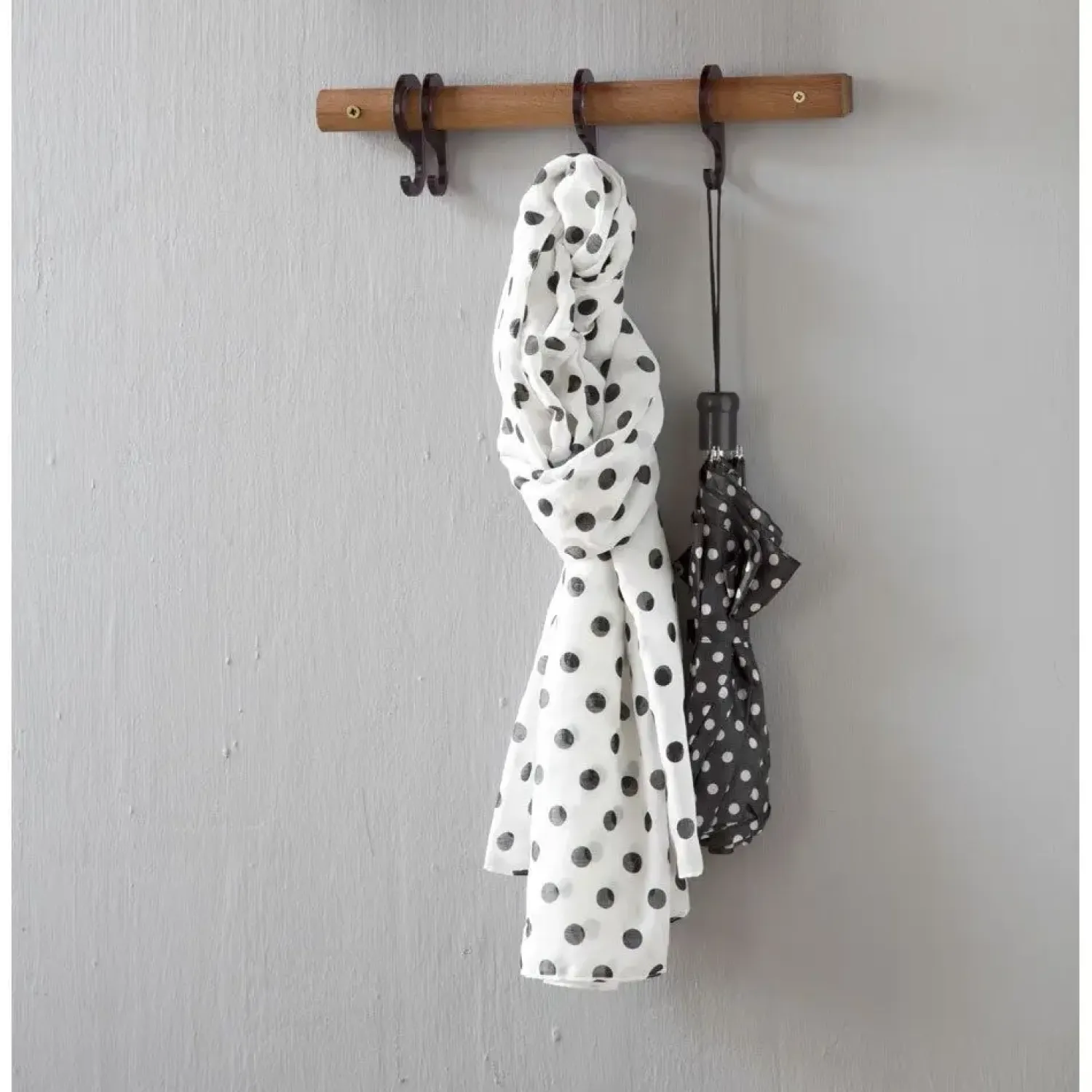 knagerække - Rainbow kort smoke i valnød*Neon living Clearance