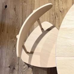 - J107 stol, Natur^Noeje