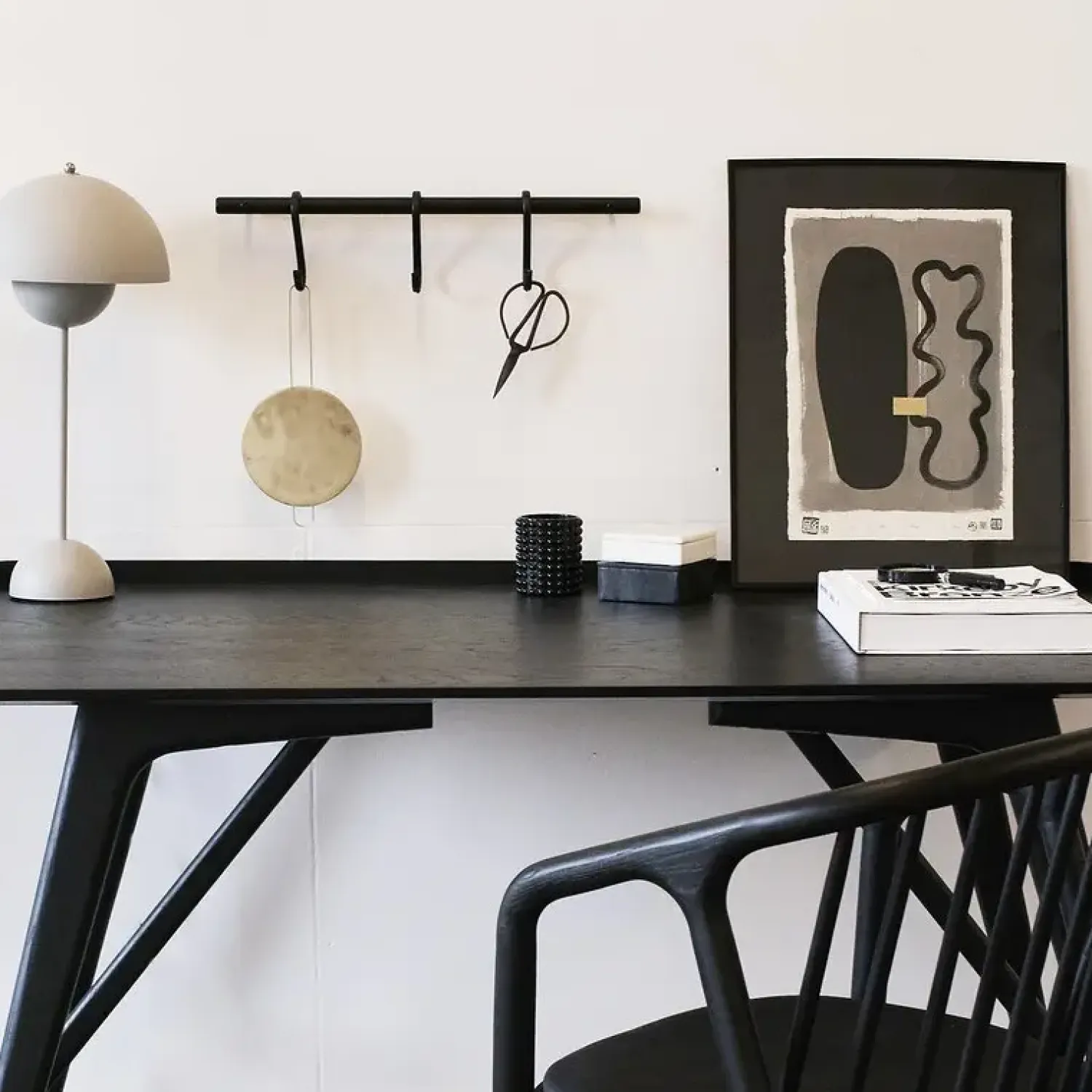 - 2HangIt + Upgrade - Sort Eg/Sort^Nordic Function Clearance