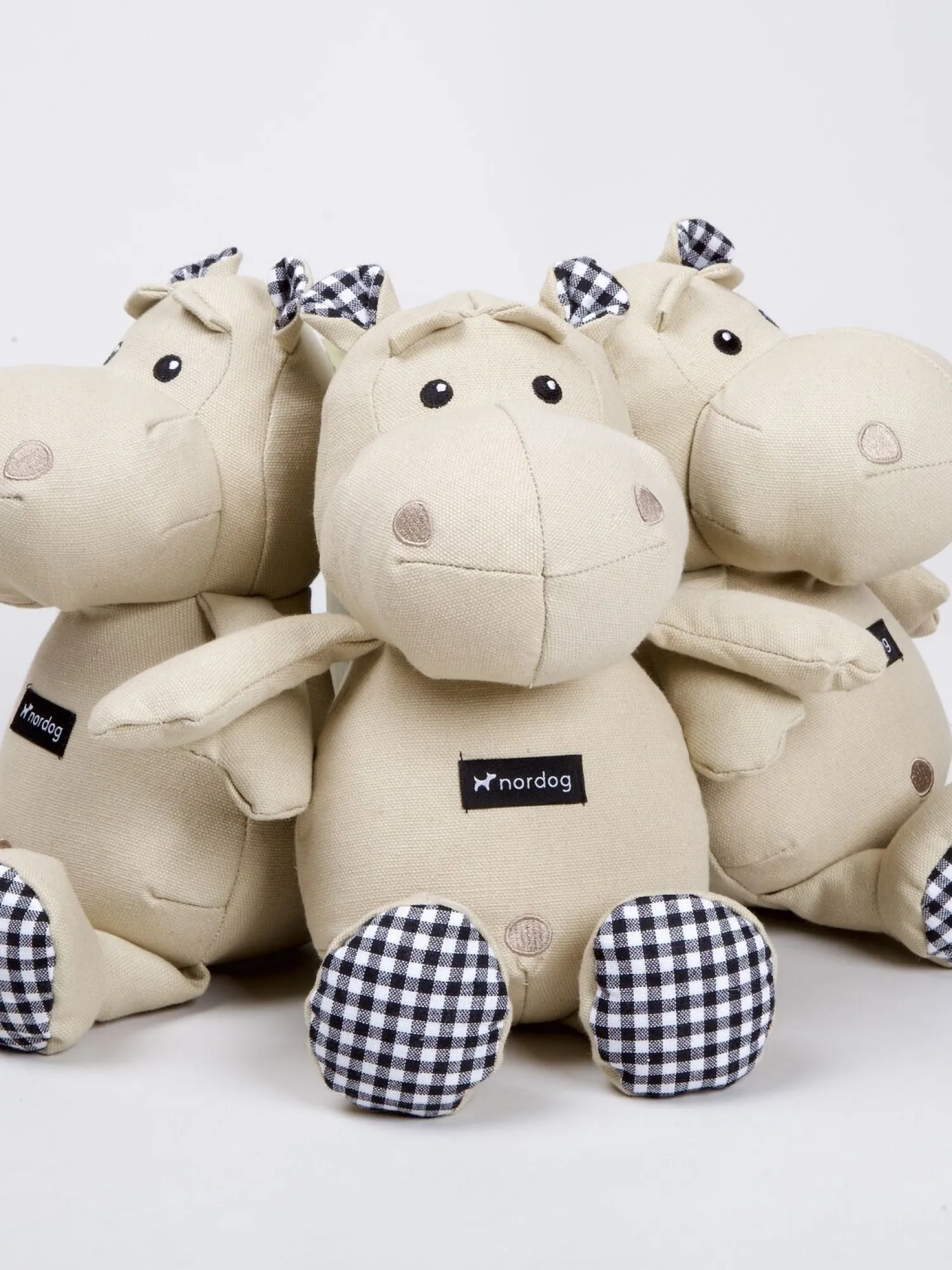 - Flodhesten Henny hundebamse^Nordog