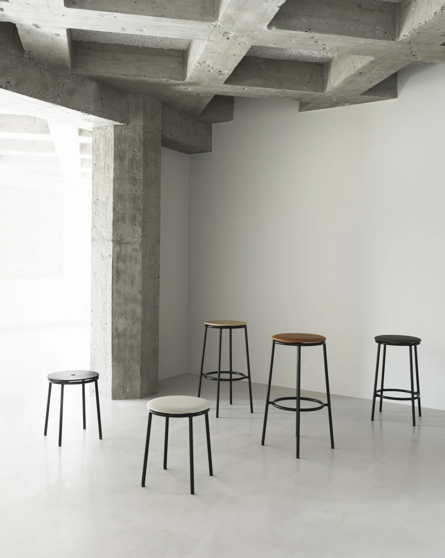 - Circa Stool 45 cm Uph. Black Steel*Normann Copenhagen Sale