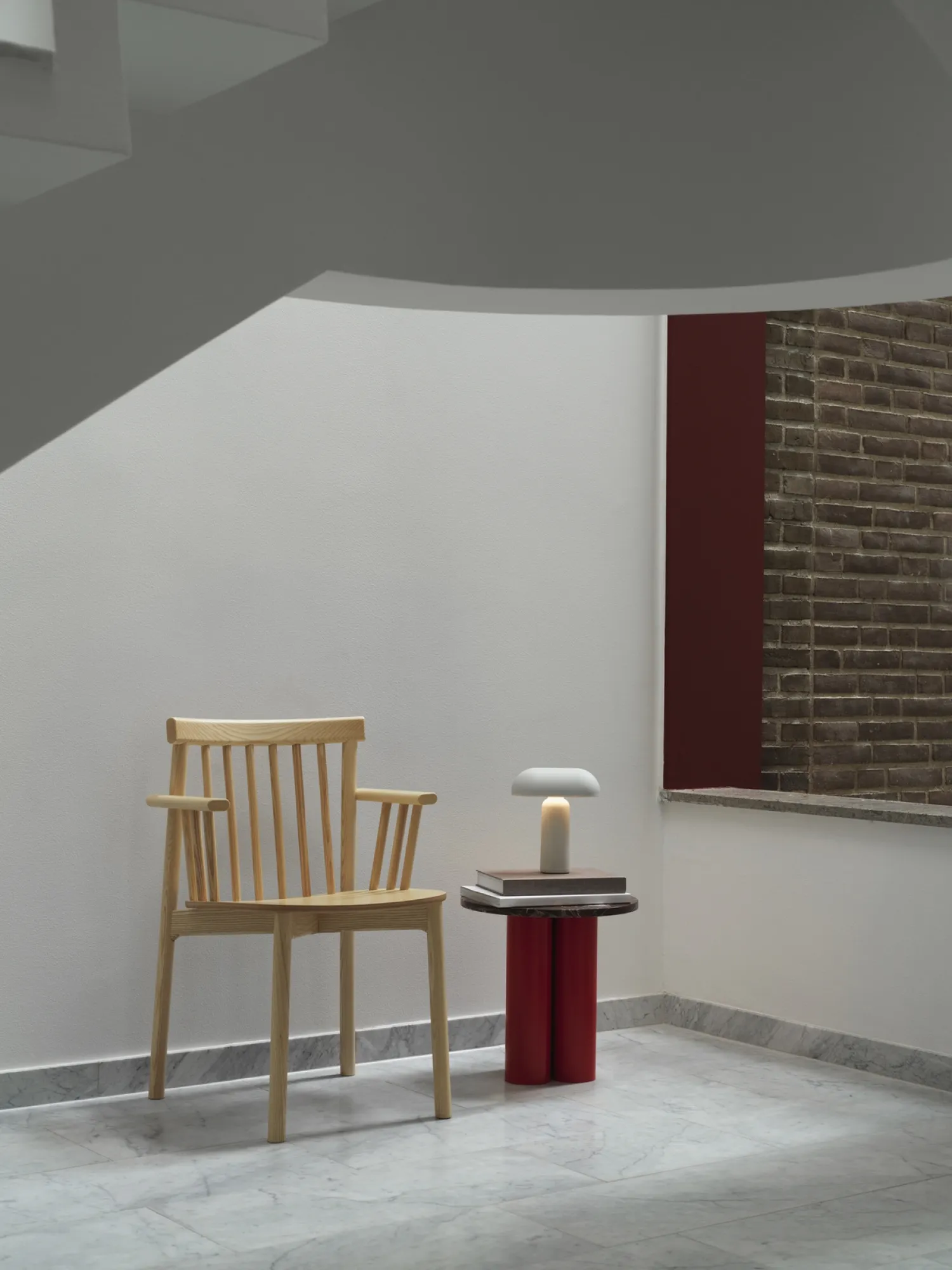 - Dit Table Bright Red - Honey Onyx^Normann Copenhagen