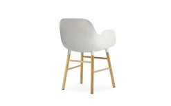 - Form stol m. armlæn - hvid/eg*Normann Copenhagen Discount
