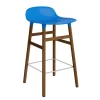 - Form Barstool 65 cm - Blå/Valnød^Normann Copenhagen Outlet