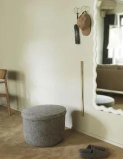 - Hide Opbevarings Puf - Sand - Small*Normann Copenhagen Sale