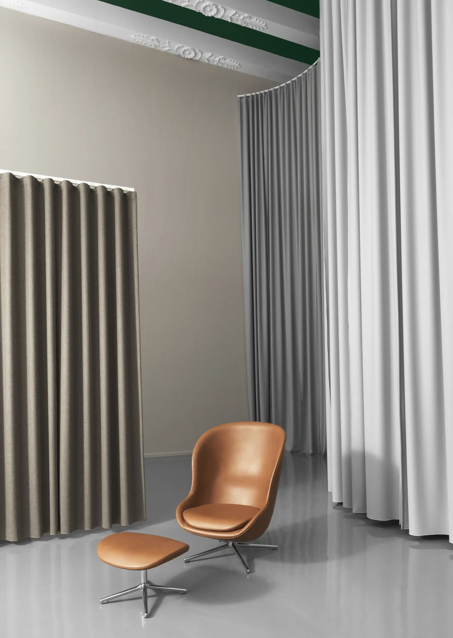 - Hyg Lounge Chair High Swivel Alu Tilt^Normann Copenhagen New