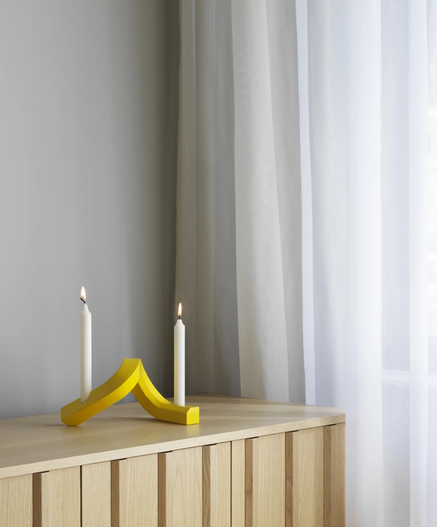 - Lysestage - Crooked Candlestick Two - Yellow/Gul*Normann Copenhagen New