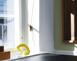 - Lysestage - Crooked Candlestick Two - Yellow/Gul*Normann Copenhagen New