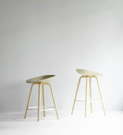 - Mat Barstool 65 cm Beech/Black^Normann Copenhagen Hot