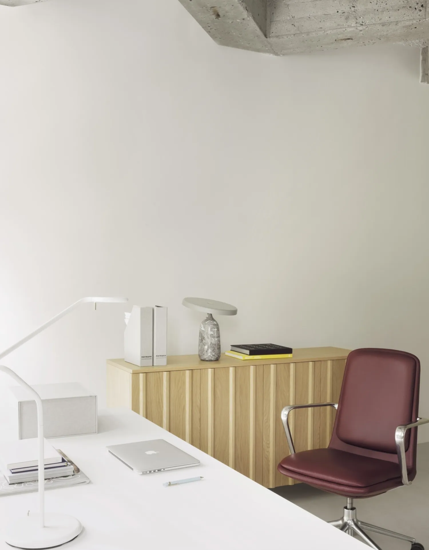 - Off Armchair Low 5W Gas Lift Alu With Cushion^Normann Copenhagen Outlet