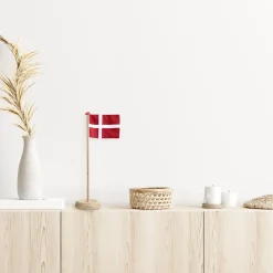 - Table Flag^NovoForm Sale