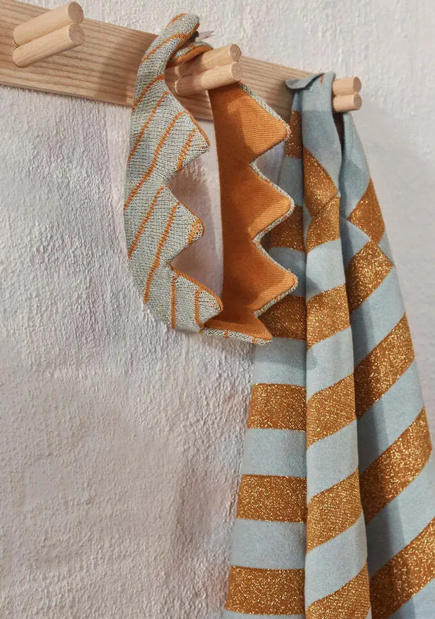 - Pieni Knagerække - asketræ^OYOY Best