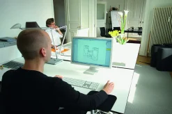 - Esmeralda vase S^Philippi Online