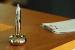 - Lucy pen with magnetic stand^Philippi