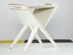 - Klaburet - Hvid Nanotech laminat, sæde hør^Piet Hein Online