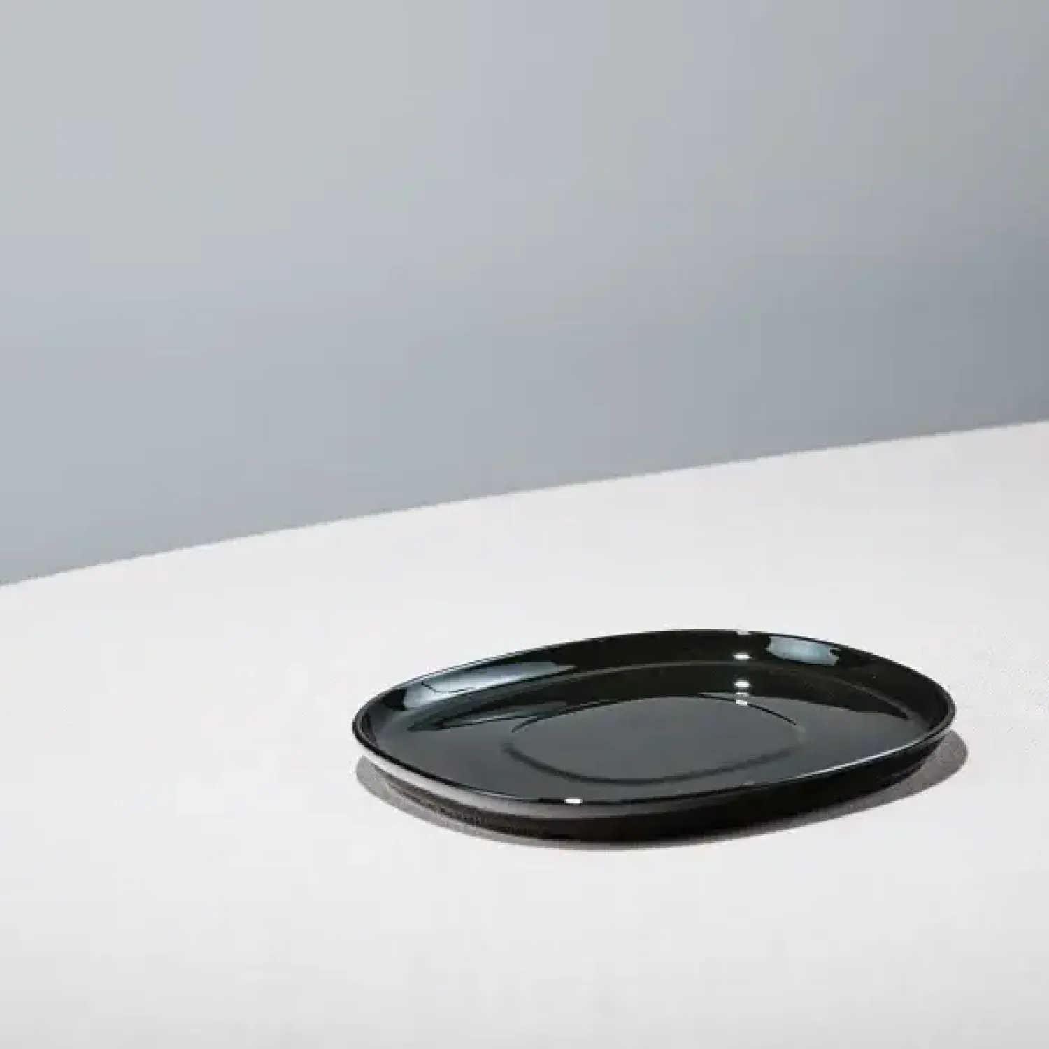 - Superellipse tallerken flad 16*19 - SORT - med plateau*Piet Hein