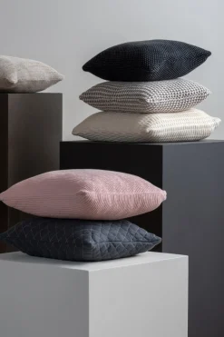 - Cushion Zigzag knitted cotton soft pink*Present time