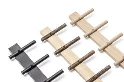 by We Do Wood - Reces Knagerække, Sort eg, 48 cm.*Roon & Rahn Best