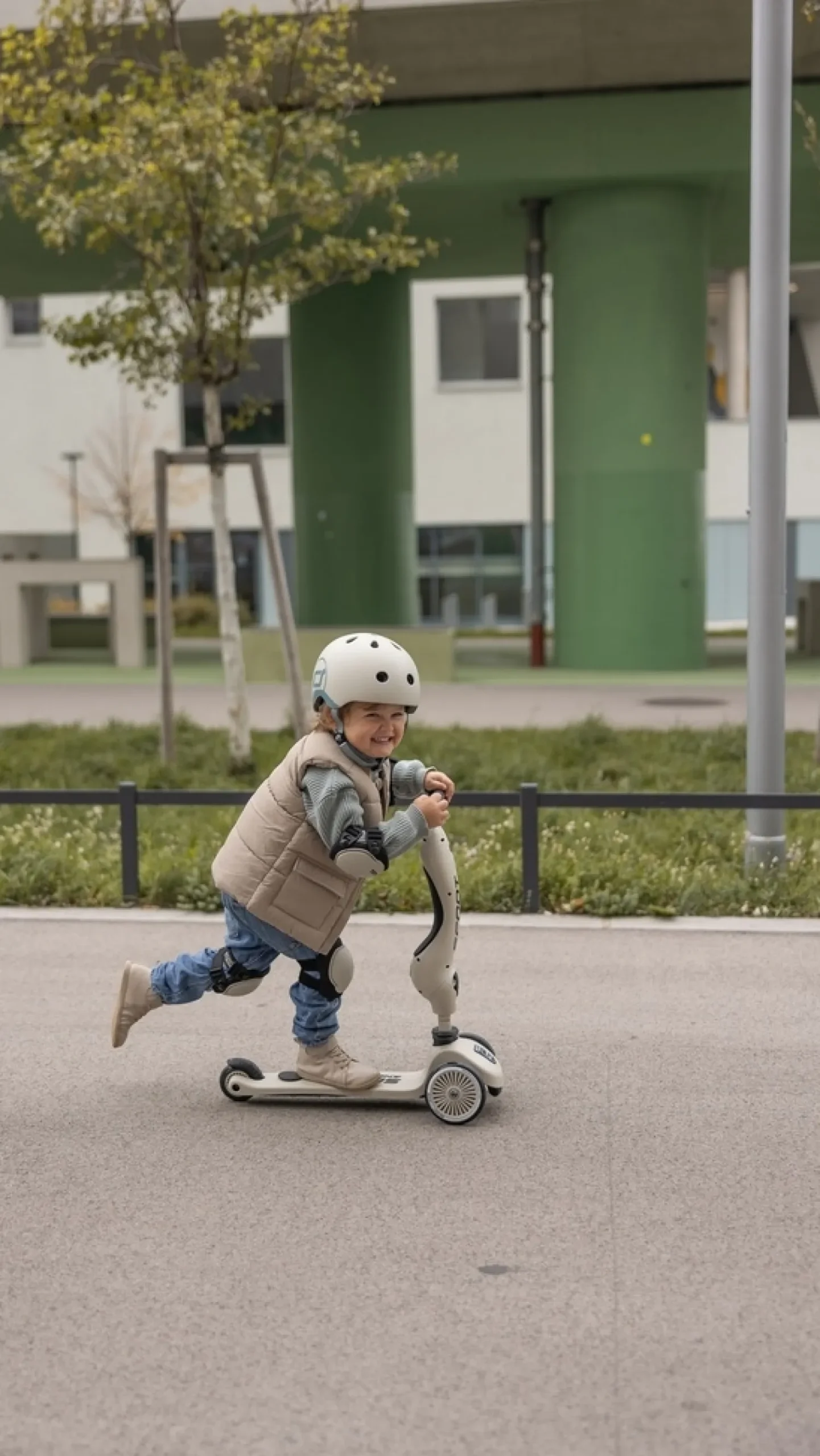 - Knæ- og albuebeskyttere - Ash - S^Scoot and Ride Discount