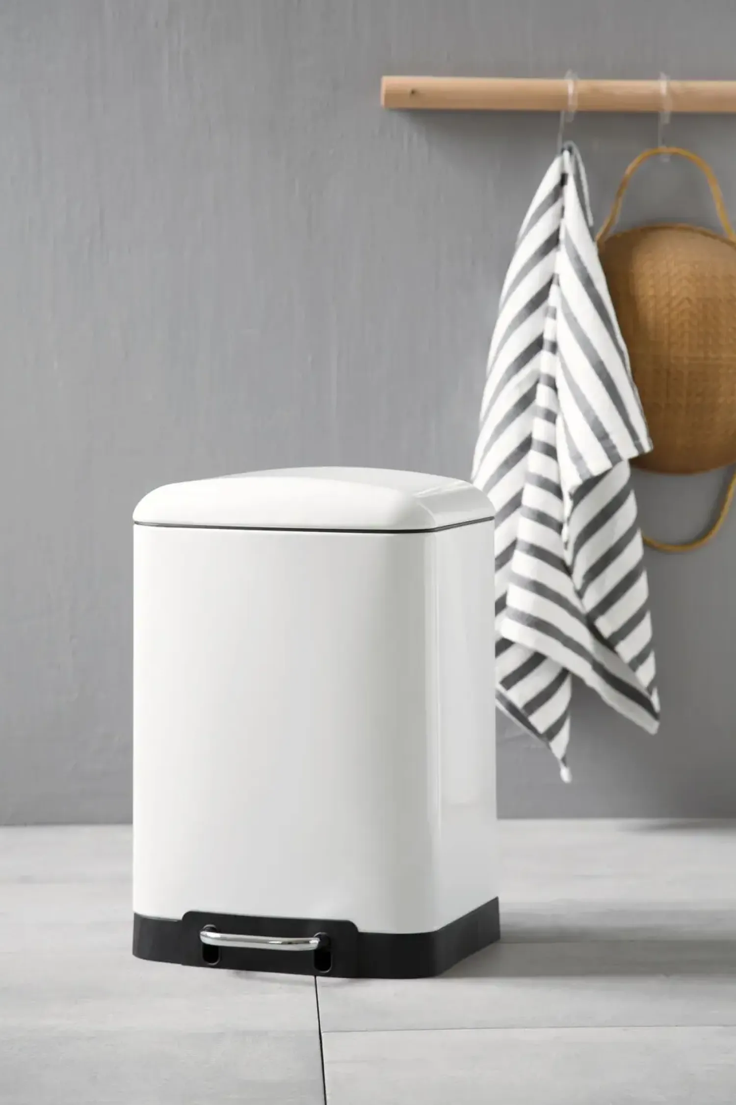 - FIRKANTET HVID AFFALDSSPAND 12 LTR.^Steel Function Sale