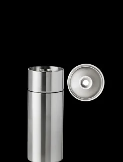 - Arne Jacobsen saltkværn steel^Stelton Online