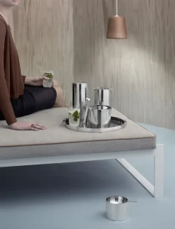 - Arne Jacobsen vippeaskebæger H 8 cm steel^Stelton