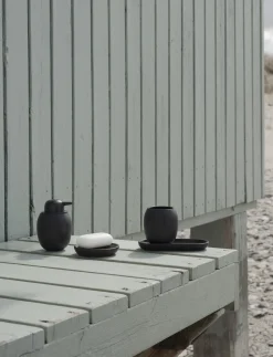 - Fjord sæbeskål Ø 11 cm black^Stelton Hot