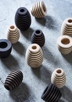 - Pine tealight - Dark oak^The Oak Men Hot