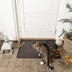 - Dørmåtte - Dot design - Gummi - Large*Tica Copenhagen Hot
