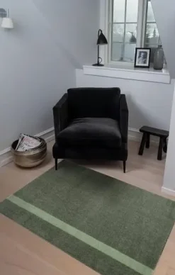 - Smudsmåtte - Stripes Vertical - Lysegrøn/Støvet - 60x90 cm*Tica Copenhagen Hot