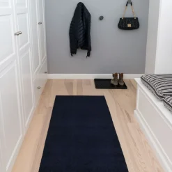 - Smudsmåtte - Ensfarvet - Mørkeblå - 67x150 cm*Tica Copenhagen Hot