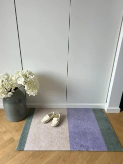 - Smudsmåtte - Stripes Horizon - Lilla/Ivory/Grøn - 40x60 cm^Tica Copenhagen Online